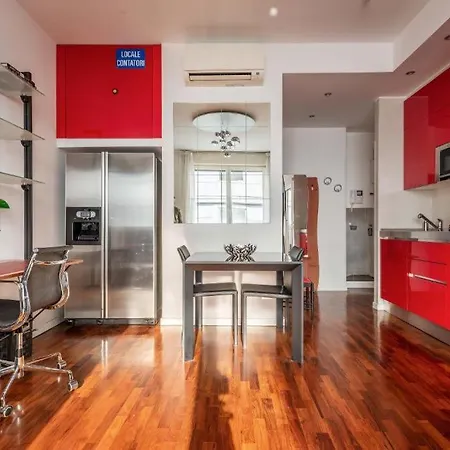 Apartment Amazing In The Heart Of Pta Venezia Milan