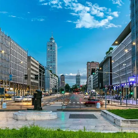 Amazing In The Heart Of Pta Venezia Apartment Milan